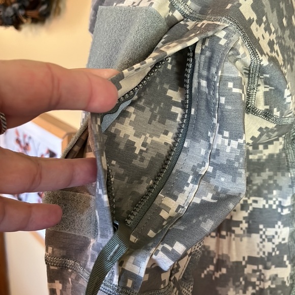 MASSIF Size Small Army ACU Camouflage  Flame Resistant Army Combat Shirt ACS NEW - Picture 11 of 14
